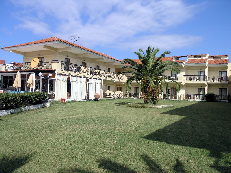 Aristotelis Hotel Fourka Bagian luar foto