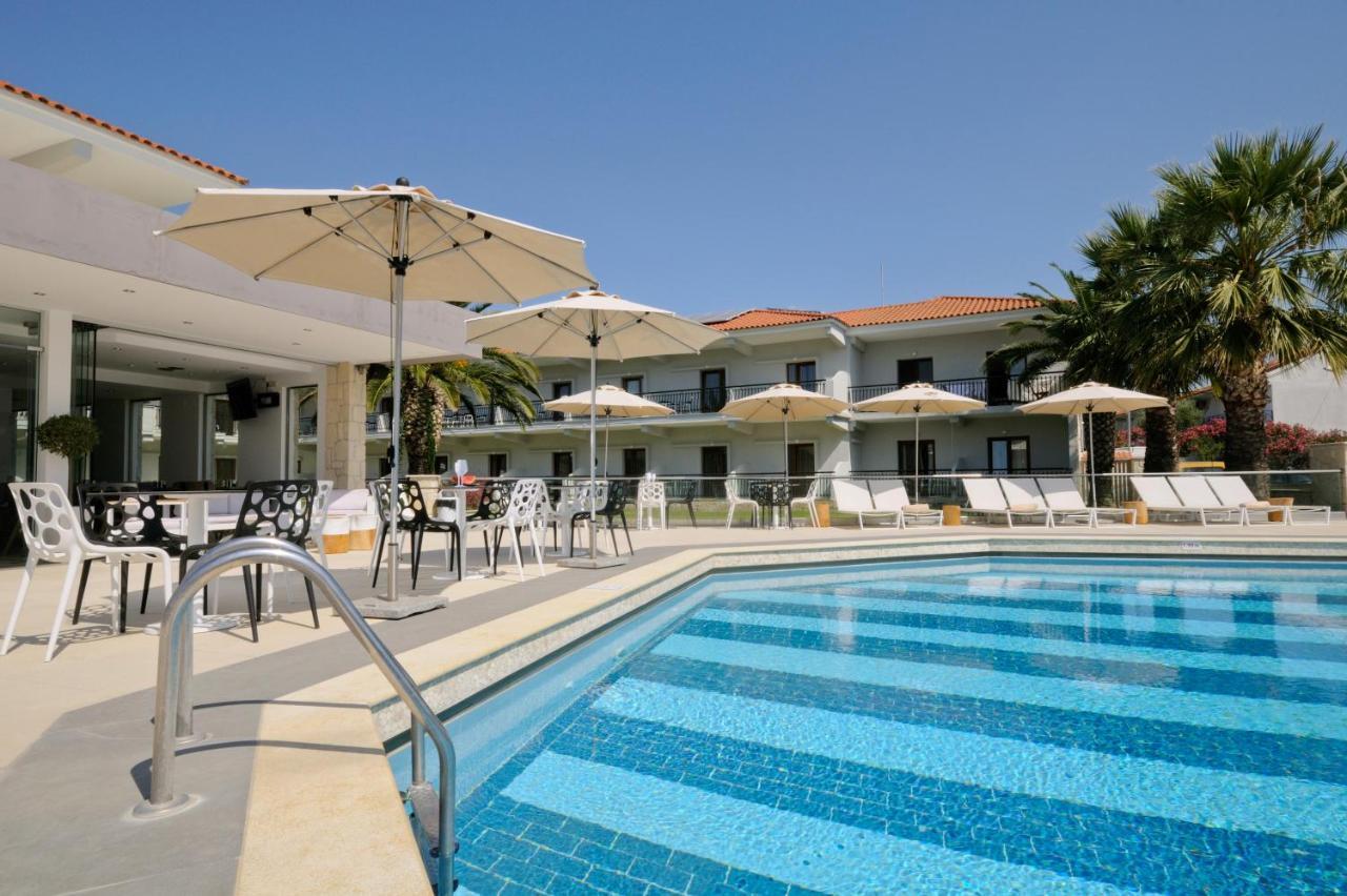 Aristotelis Hotel Fourka Bagian luar foto