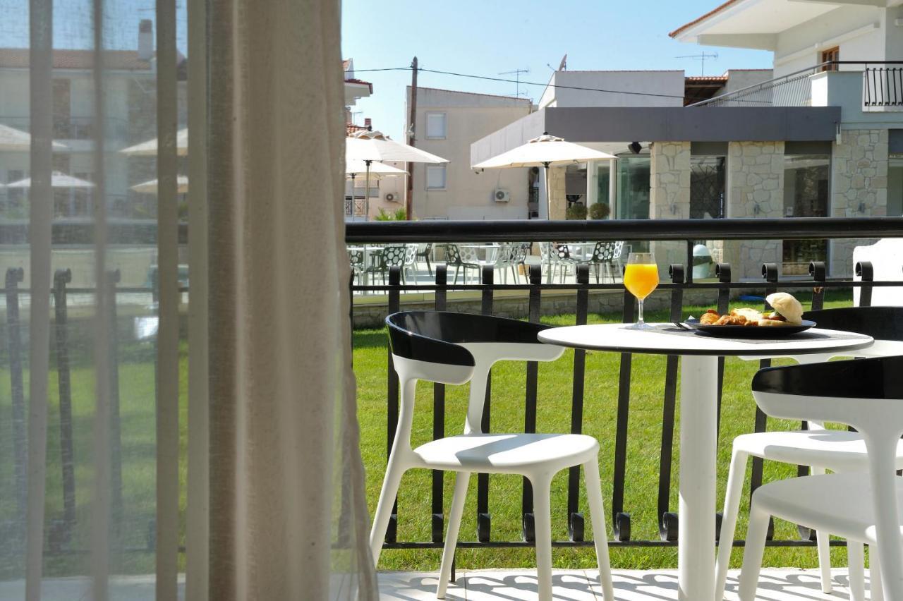 Aristotelis Hotel Fourka Bagian luar foto