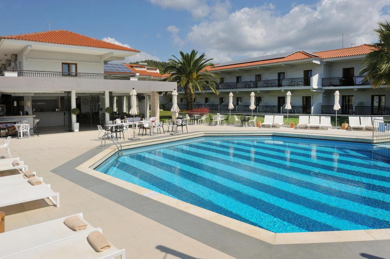 Aristotelis Hotel Fourka Bagian luar foto